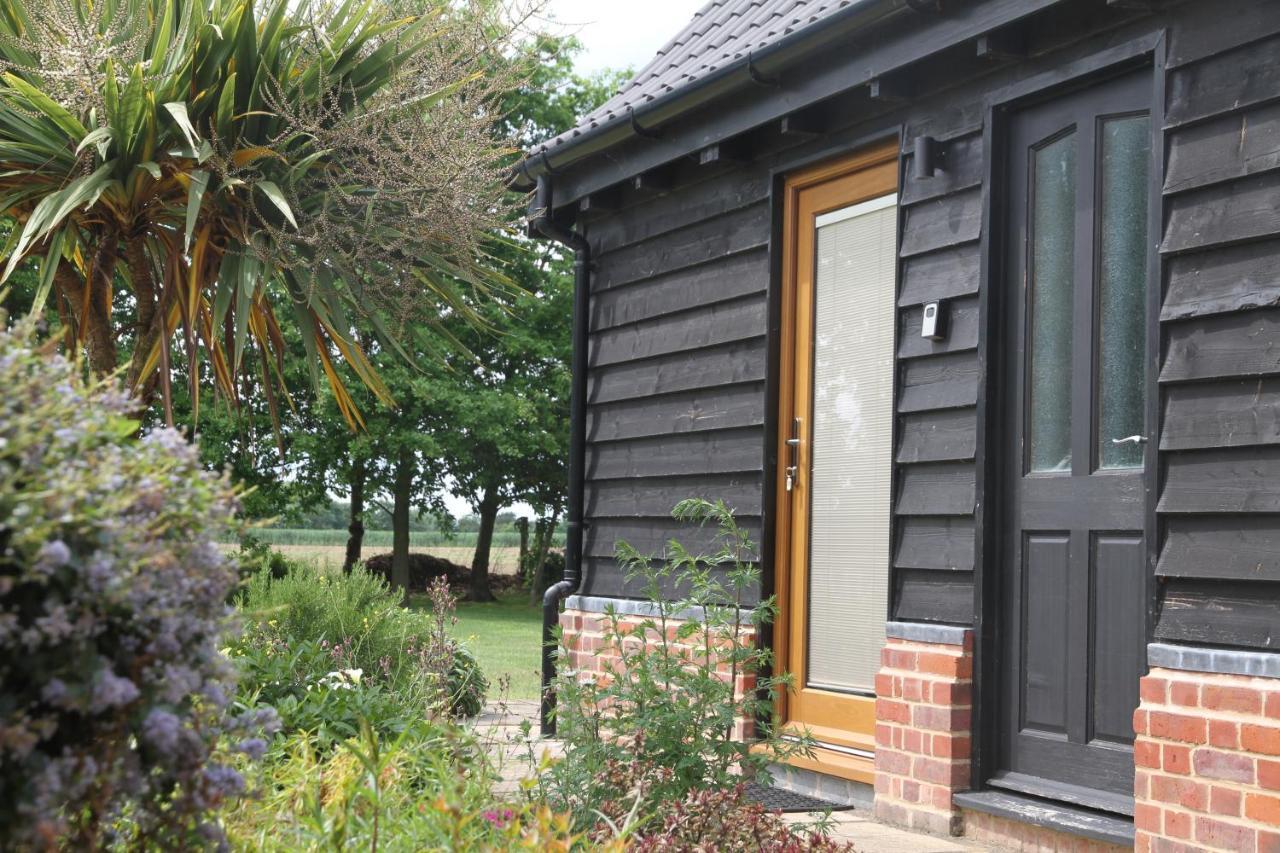 Superb Stokesby Barn Apartment - Norfolk Broads & Norwich Exterior photo